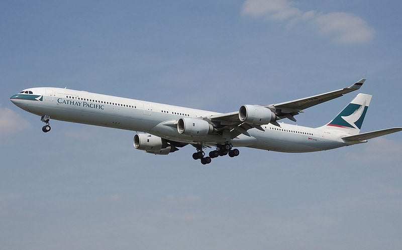 1/200 A340-600 Cathay Pacific B-HQB