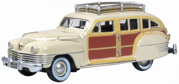 1/87 Chrysler T & C Woody Wagon 1942 Catalina Tan