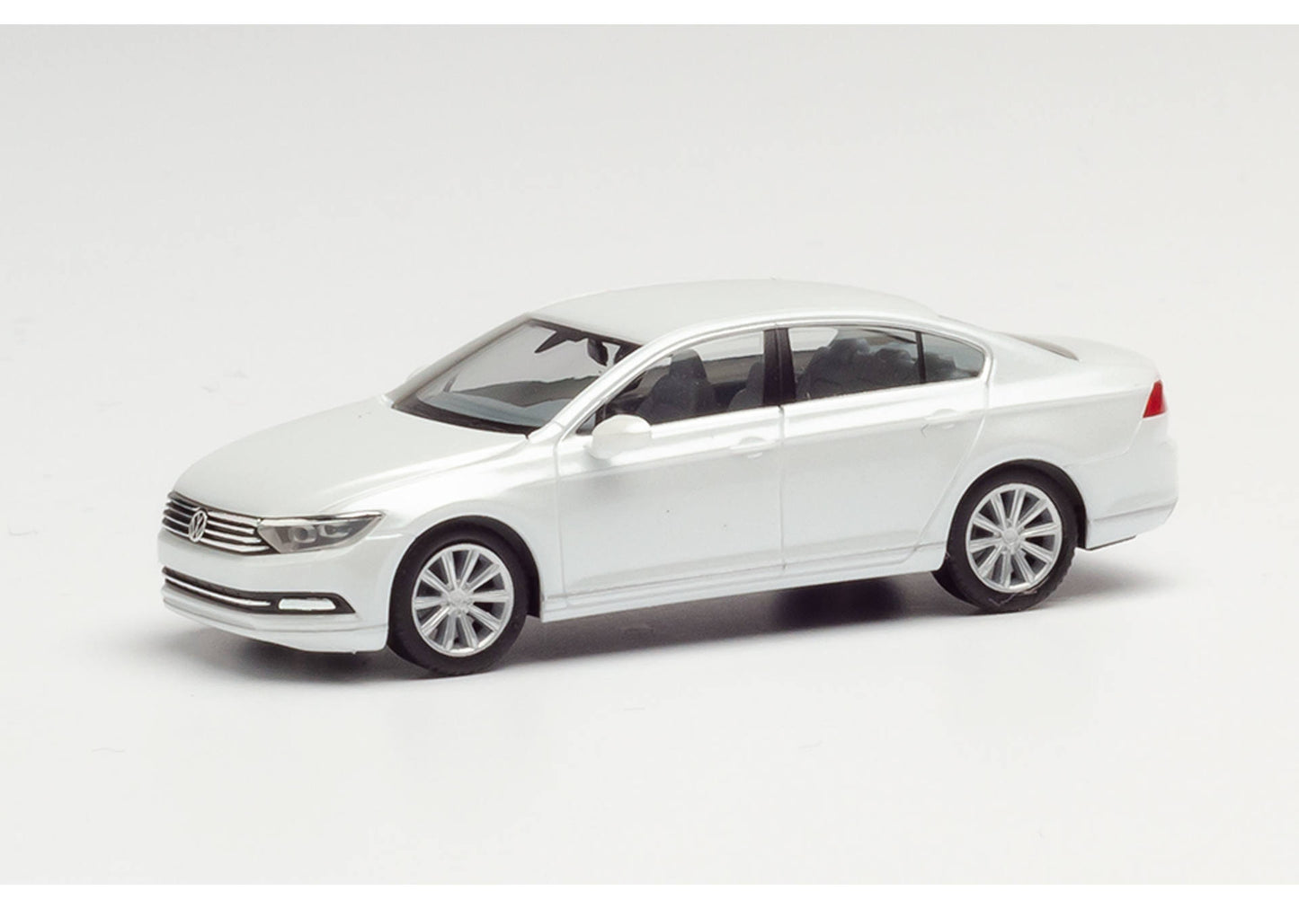 1/87 VW Passat Limousine Oryx White Mother-of-Pearl Effect