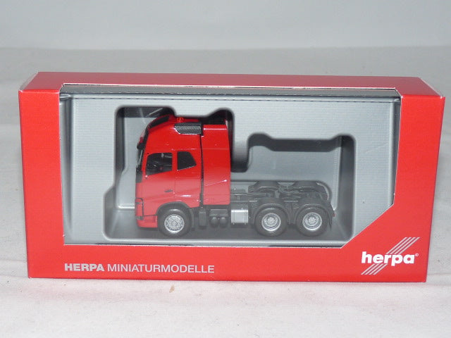 1/87 Volvo FH Gl.iXL 6x4 Tractor with Heavy Duty Tower Red