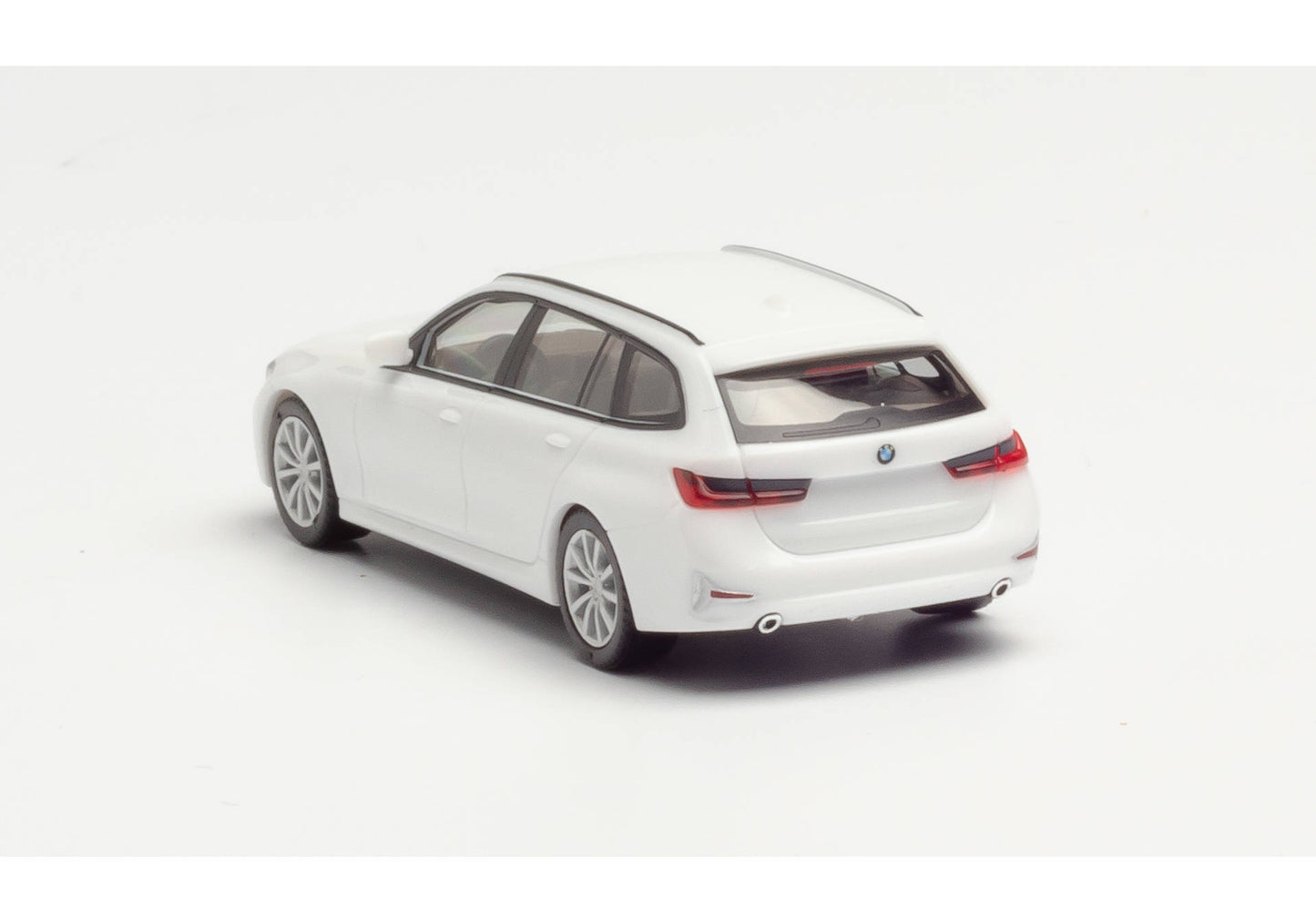 1/87 BMW 3 Series Touring Alpine White