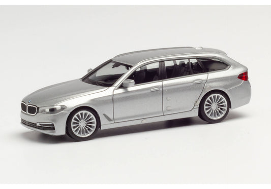 1/87 BMW 5 Series Touring Glacier Silver Metallic