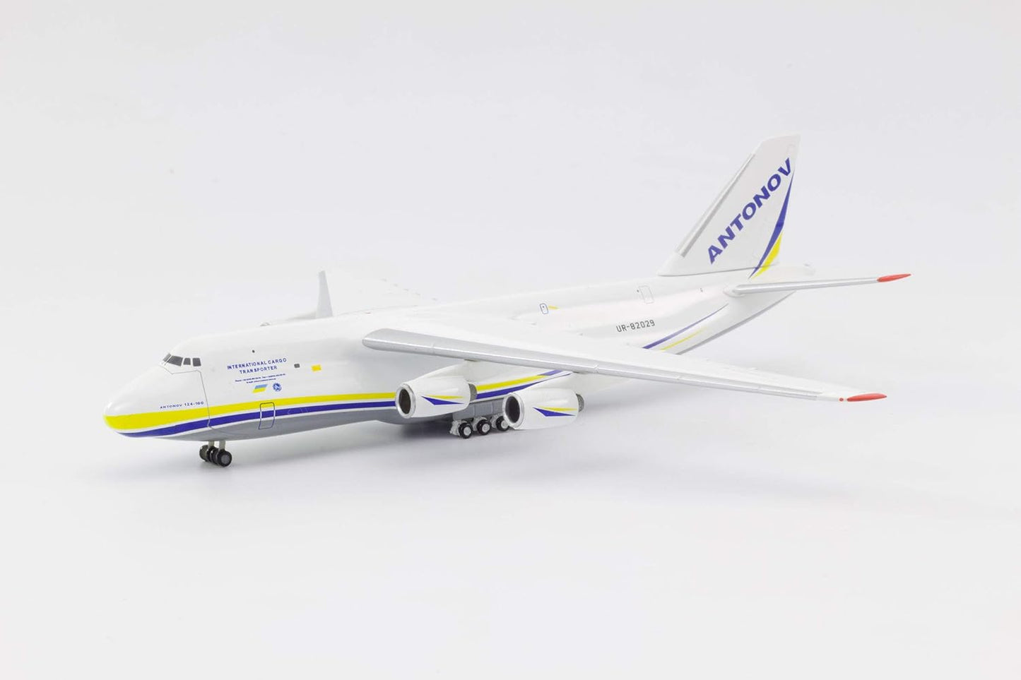 1/500 Antonov Airlines Antonov AN-124 Ruslan UR-82029