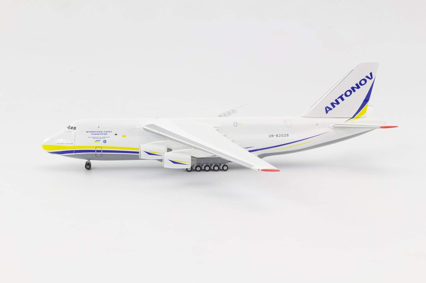 1/500 Antonov Airlines Antonov AN-124 Ruslan UR-82029