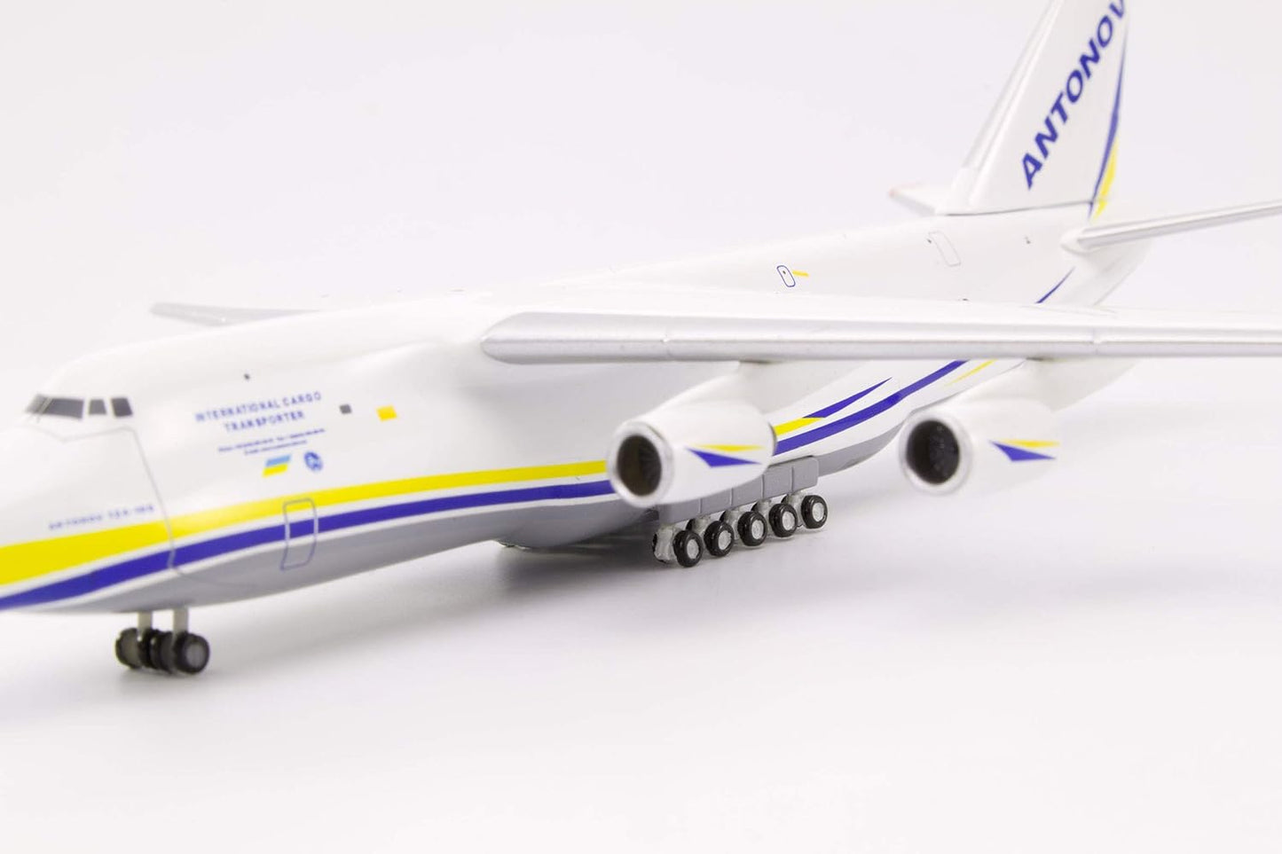 1/500 Antonov Airlines Antonov AN-124 Ruslan UR-82029