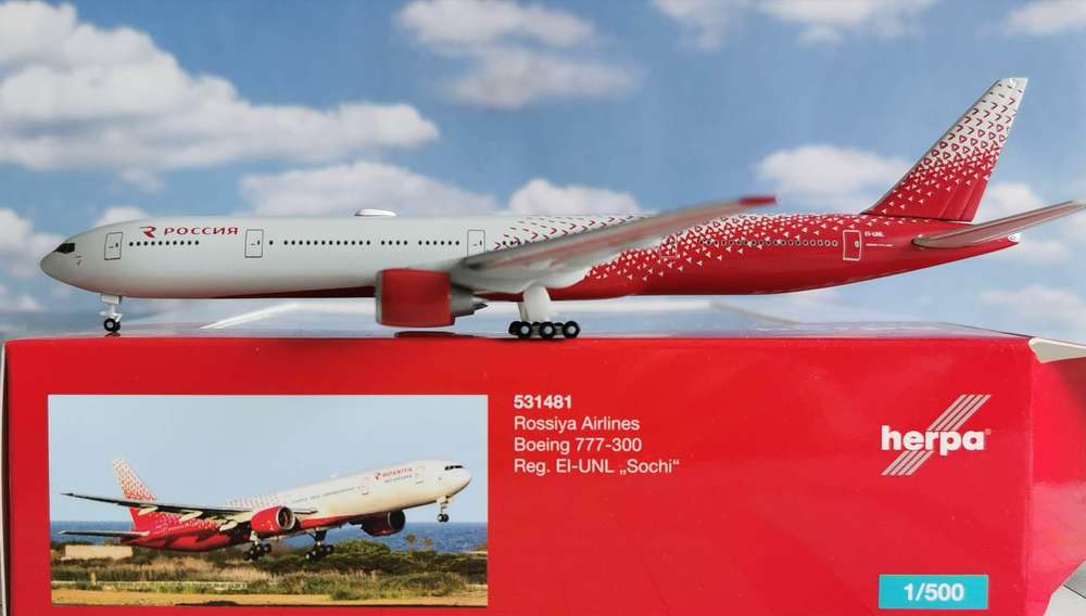 1/500 Rossiya Boeing 777-300 EI-UNL "Sochi"