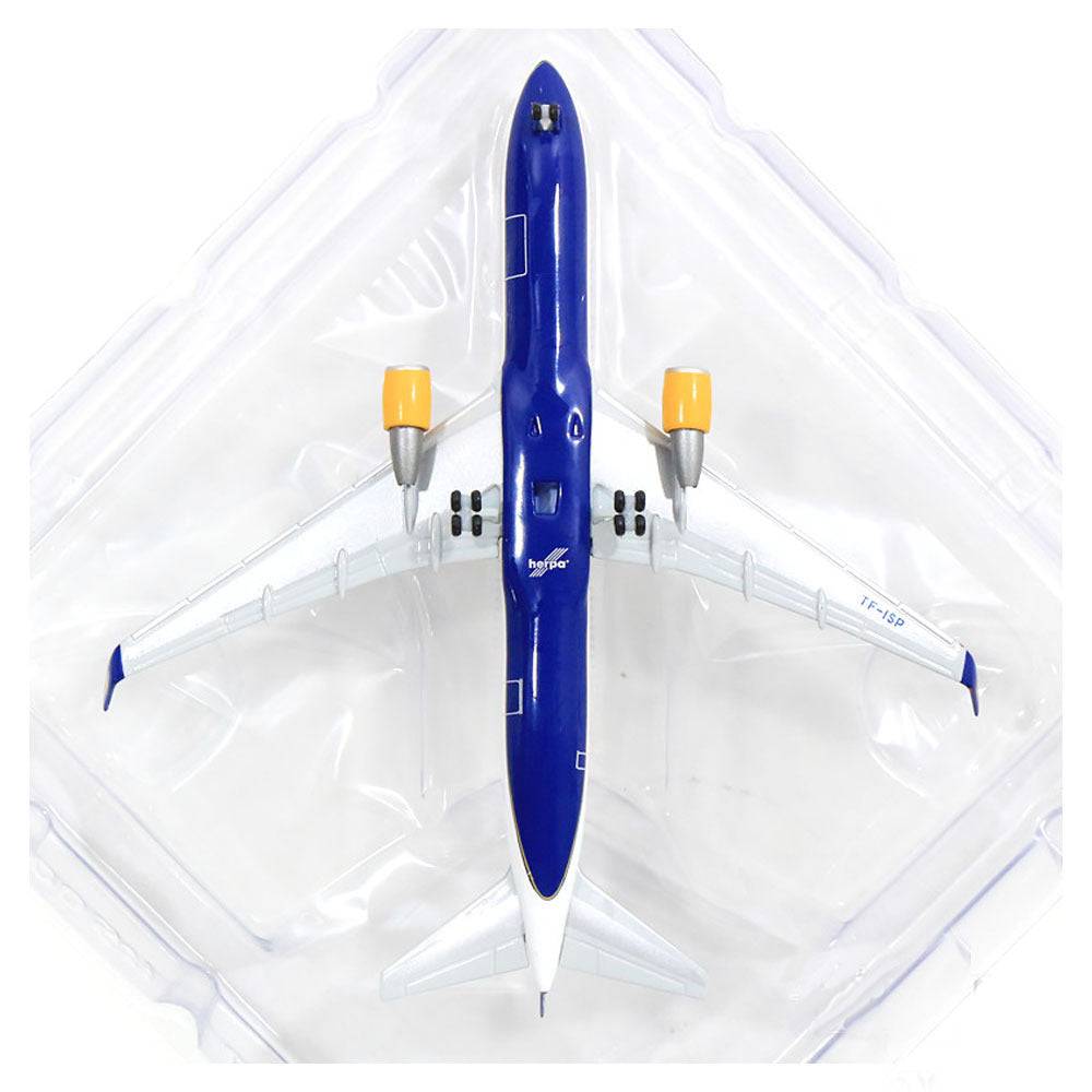 1/500 Icelandair Boeing 767-300 TF-ISP "Eldgjà"