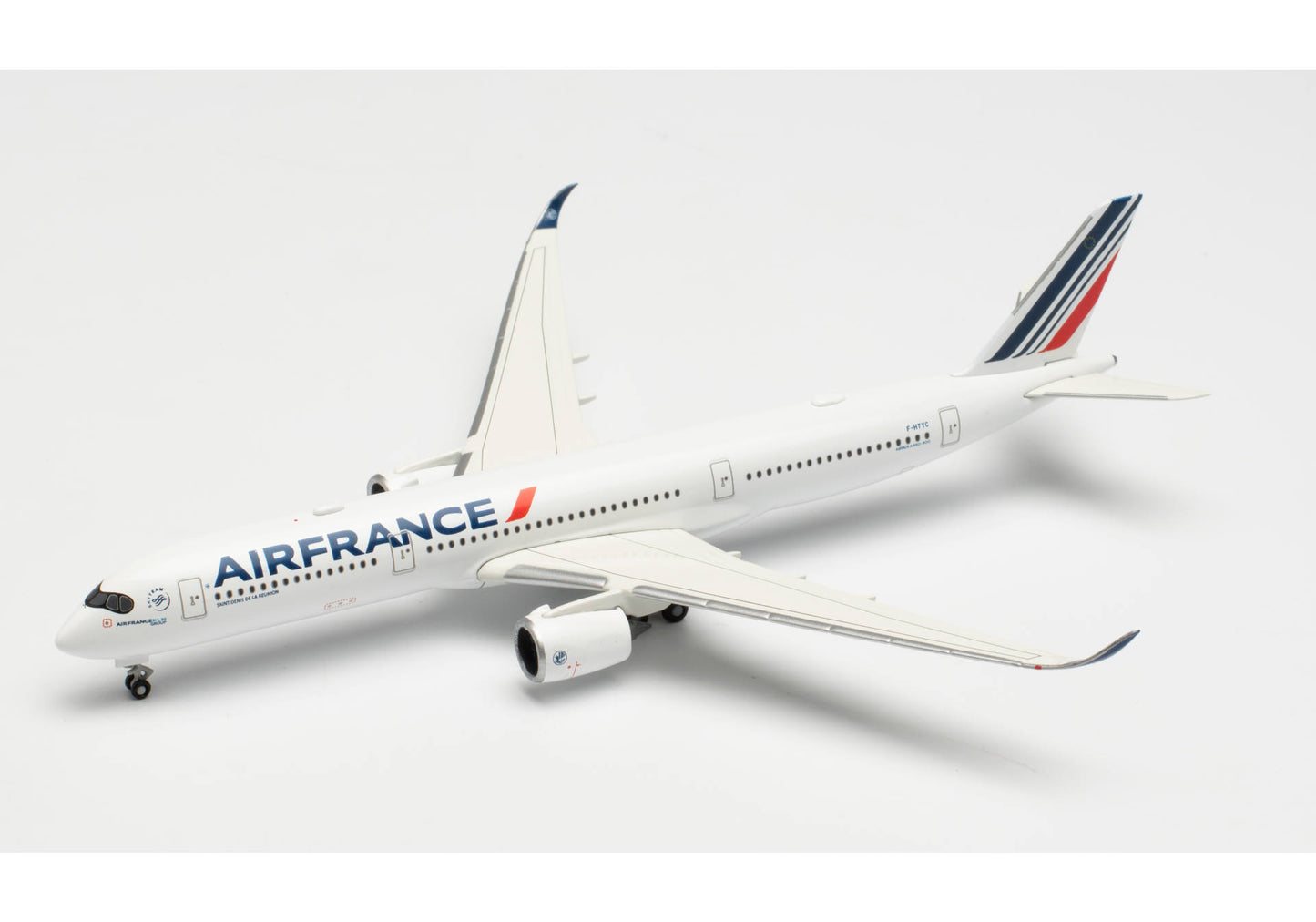 1/500 Air France Airbus A350-900 F-HTYC "Saint Denis de La Reunion"
