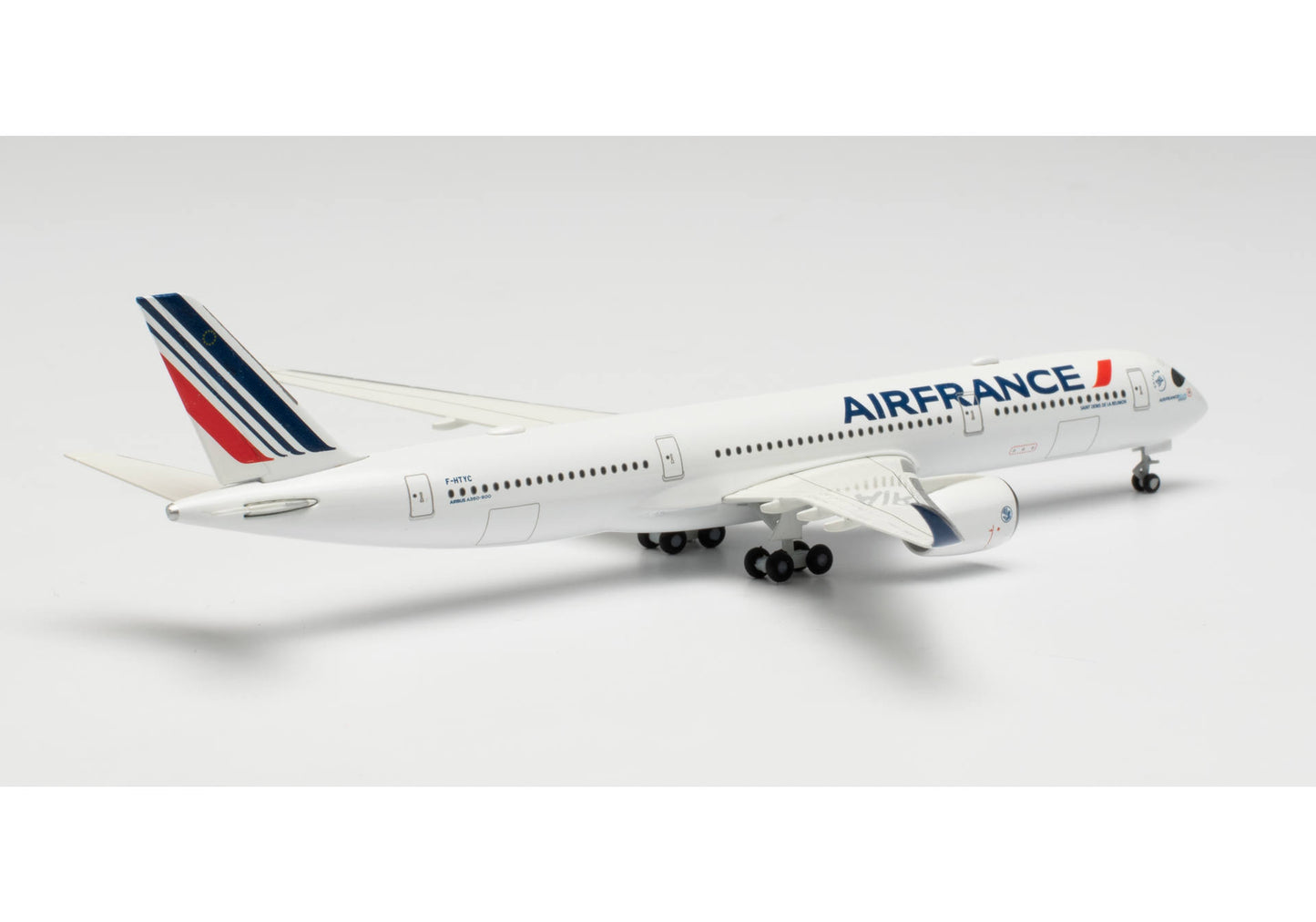 1/500 Air France Airbus A350-900 F-HTYC "Saint Denis de La Reunion"