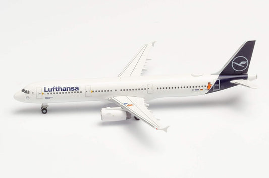 1/500 United Airlines Boeing 737-800 New 2019 Colors N37267