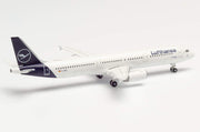 1/500 United Airlines Boeing 737-800 New 2019 Colors N37267