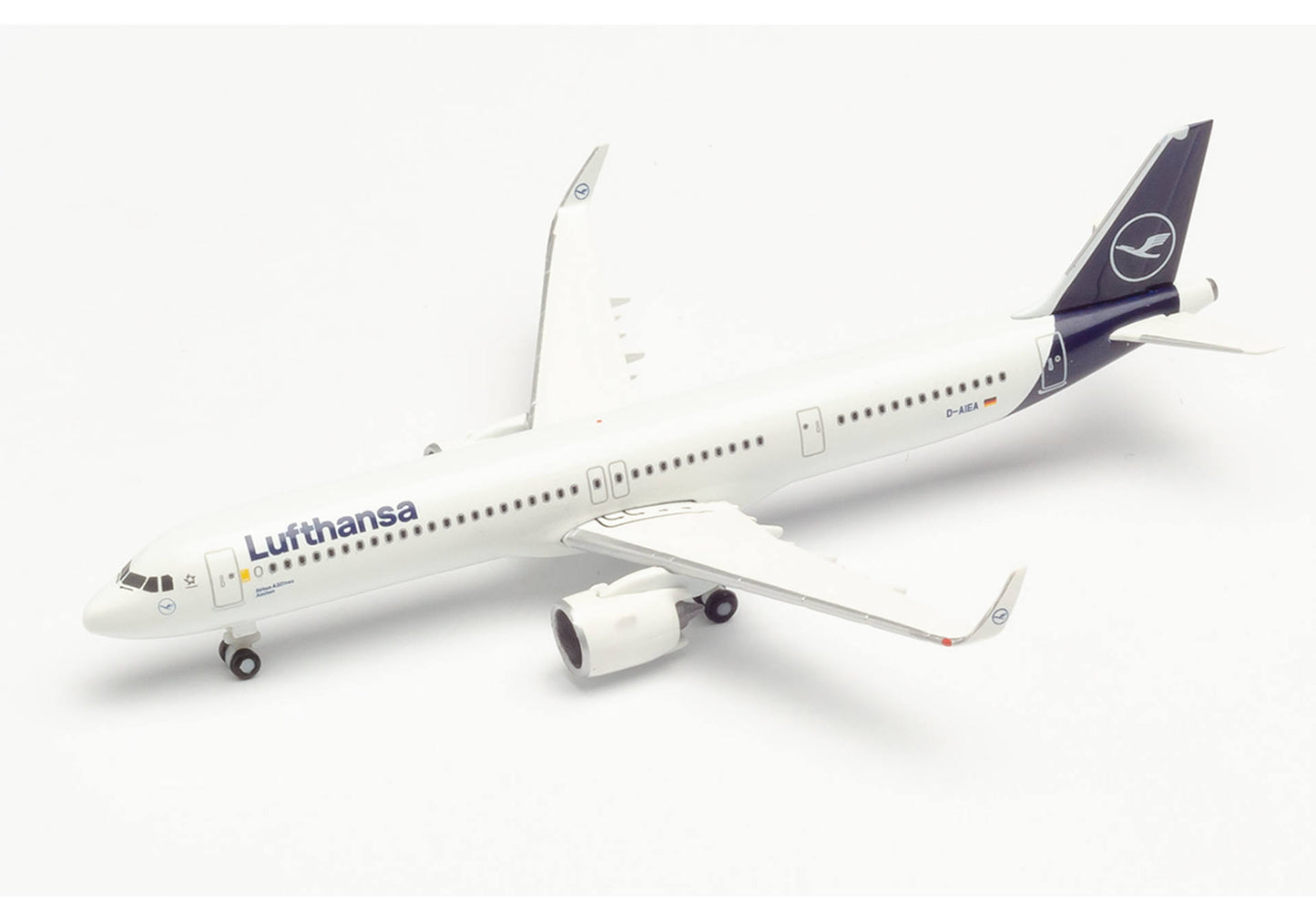 1/500 Lufthansa Airbus A321neo D-AIEA Aachen