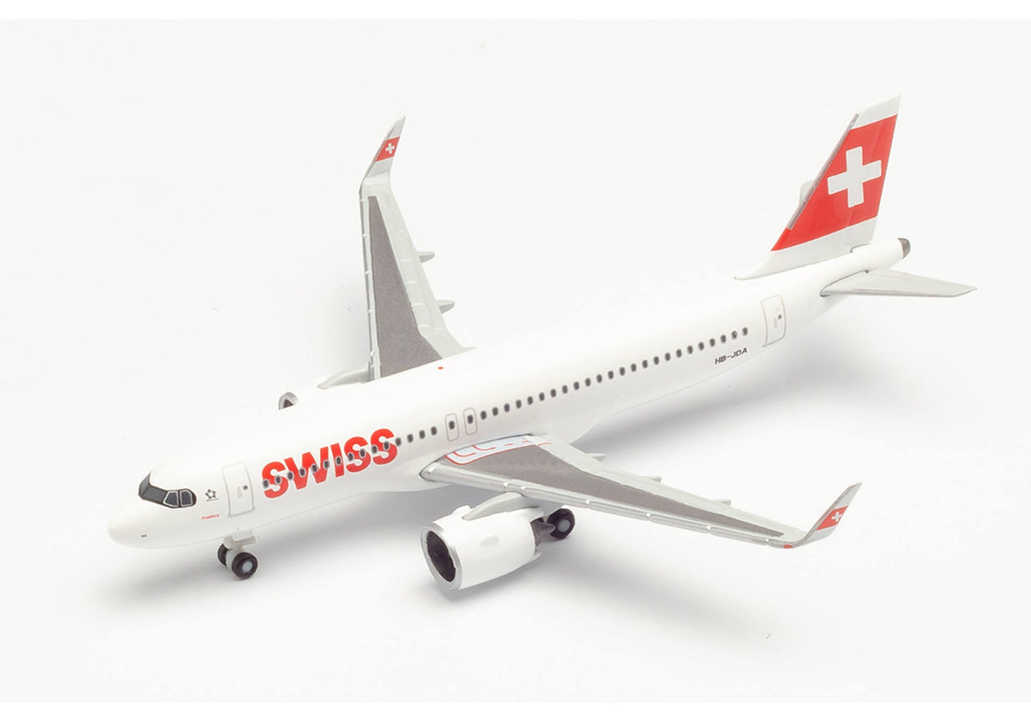 1/500 Swiss International Air Lines Airbus A320 neo HB-JDA "Engelberg"
