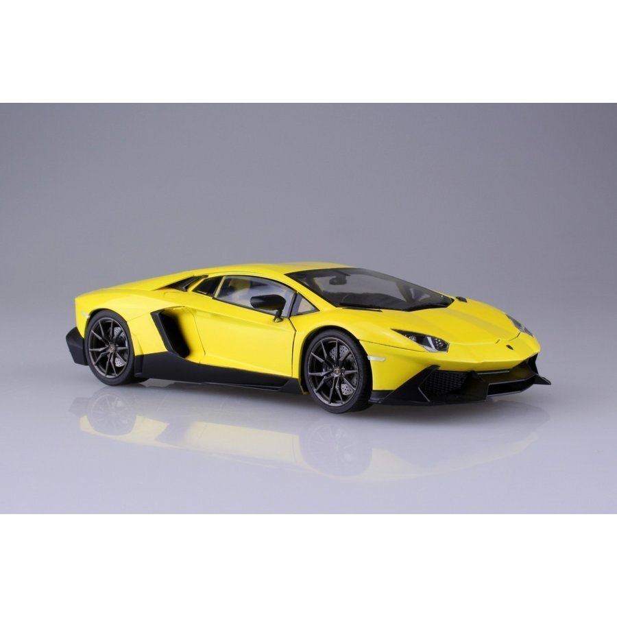 1/24 LAMBORGHINI AVENTADOR LP720-4 50 ANNIVERSARIO