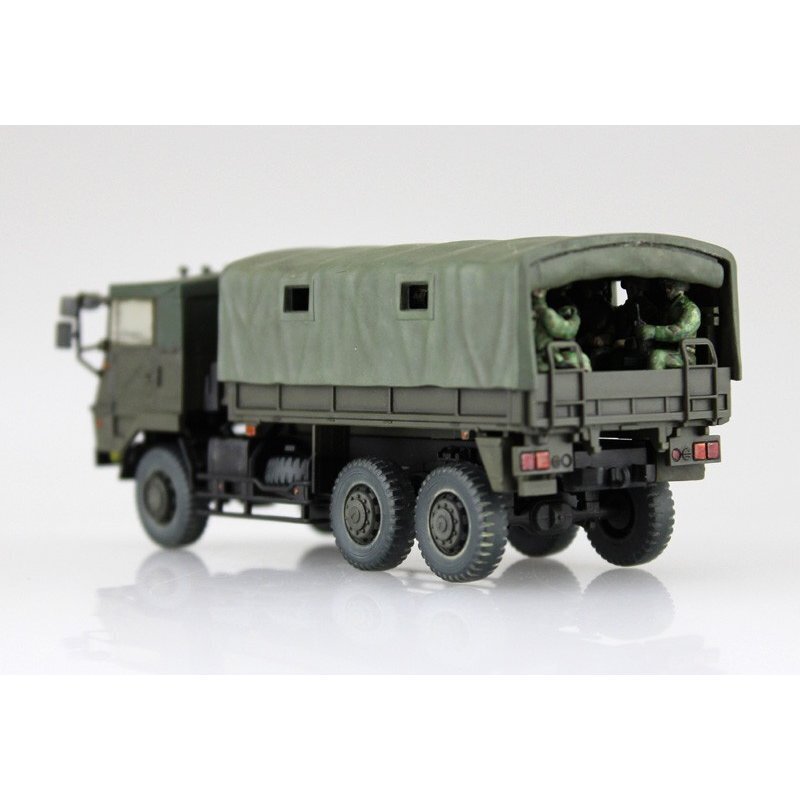 1/72 JGSDF TYPE73 TRUCK w/20 INFANTRY FIGURES