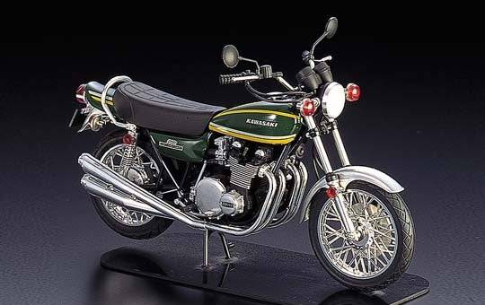 1/12 KAWASAKI 900 SUPER FOUR