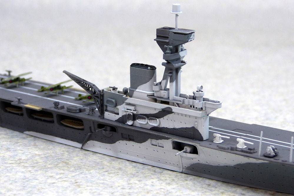 1/700 LIMITED BRITISH AIRCRAFT CARRIER HMS HERMES BATTLE OF CEYLON SEA