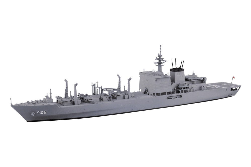 1/700 J.M.S.D.F. OIL SUPPLY SHIP OUMI