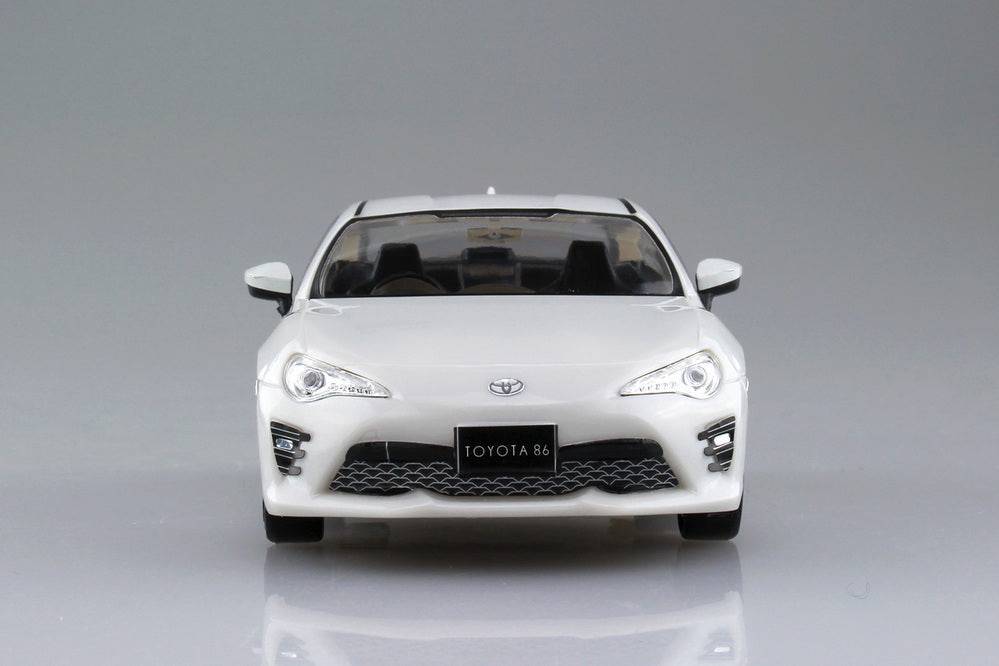 1/32 TOYOTA 86 Crystal White Pearl