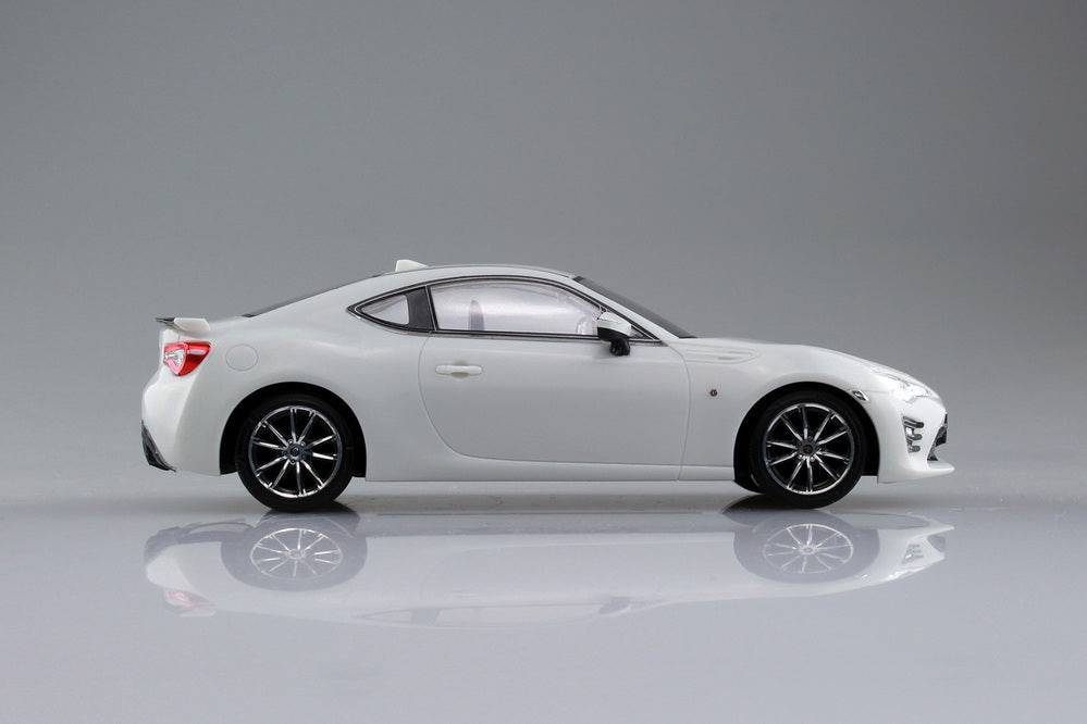 1/32 TOYOTA 86 Crystal White Pearl