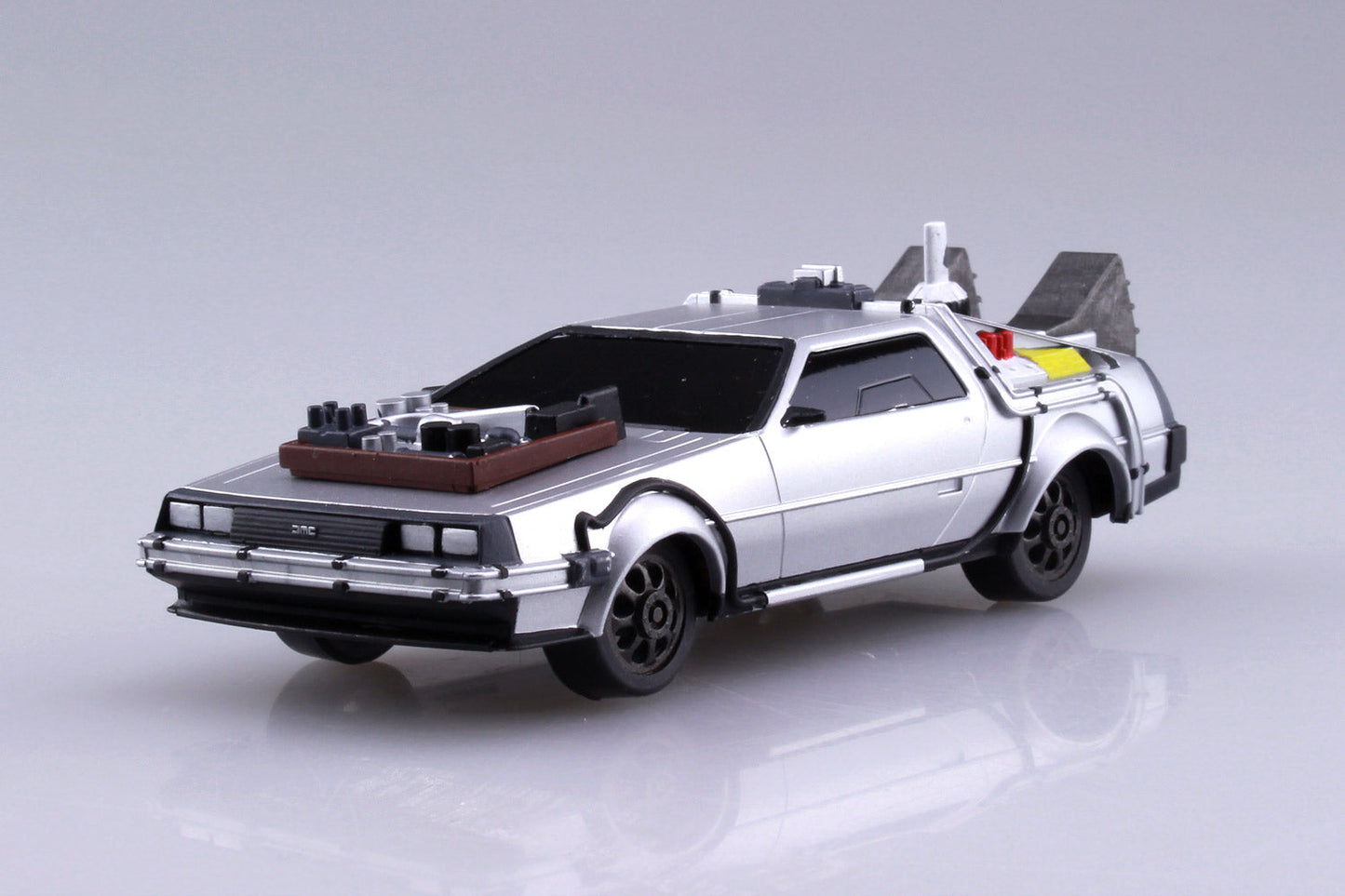 BACK TO THE FUTURE 1/43 Pullback DELOREAN from PART 3 and Rail road