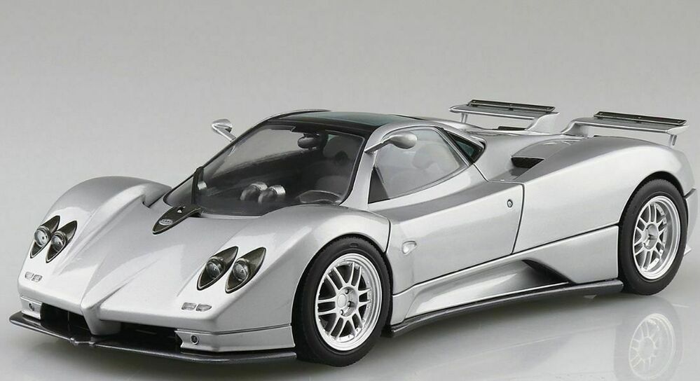 1/24 00 PAGANI Zonda C12S