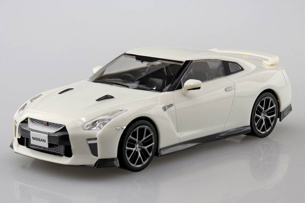 1/32 NISSAN GT-R BRILLIANT WHITE PEARL