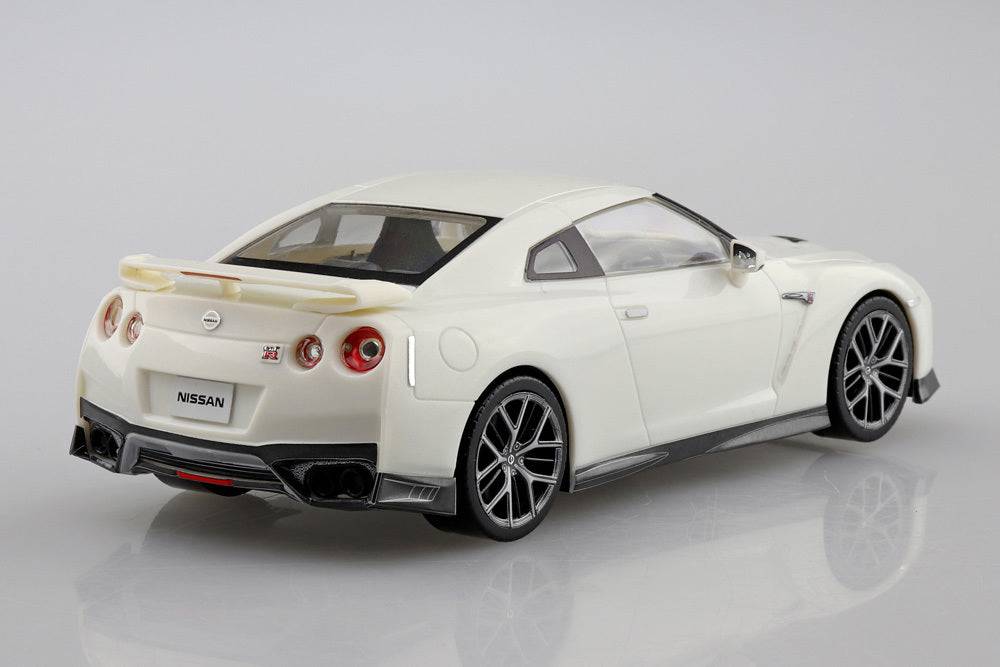 1/32 NISSAN GT-R BRILLIANT WHITE PEARL