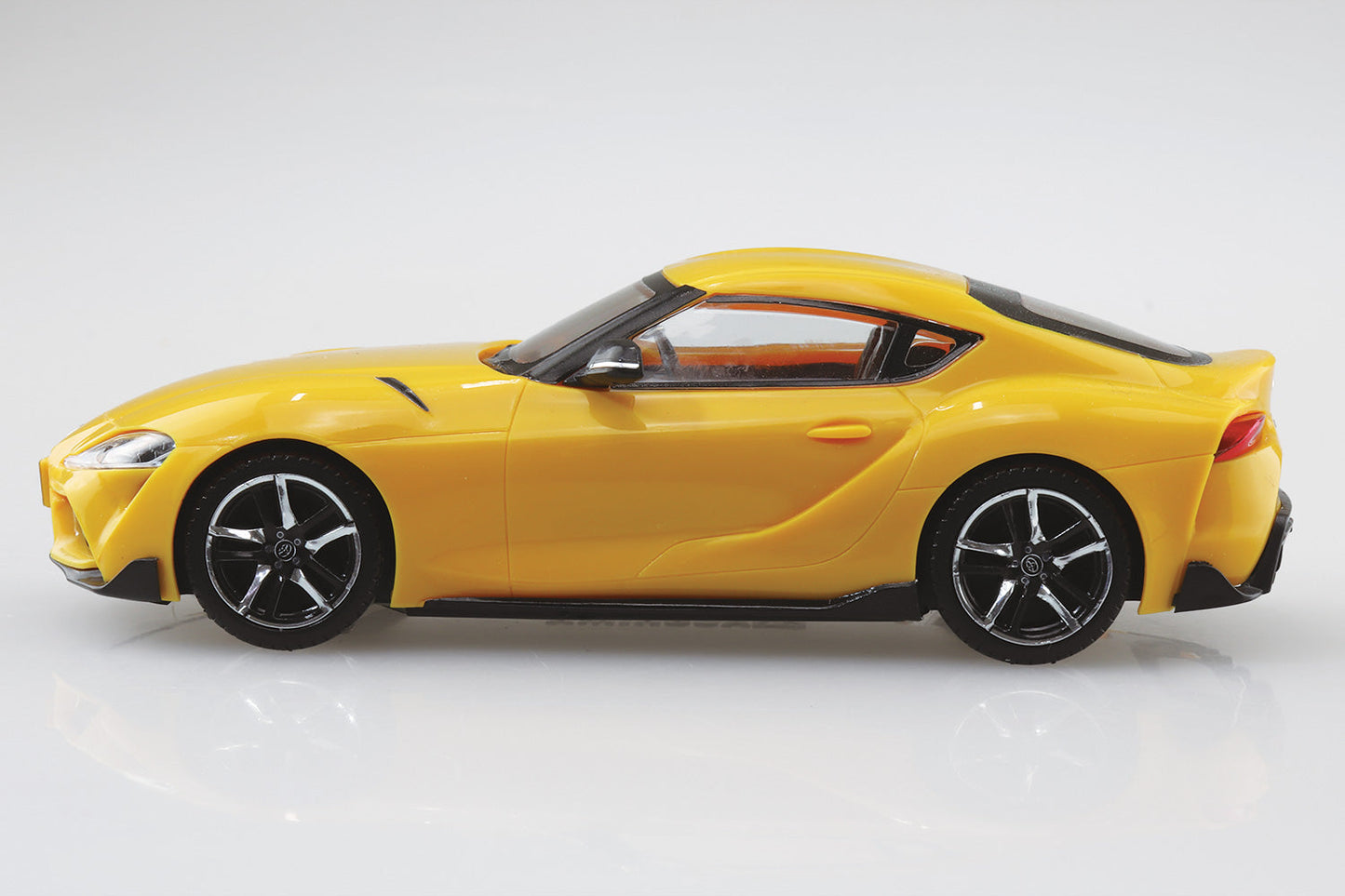 1/32 TOYOTA GR SUPRALIGHTNING YELLOW