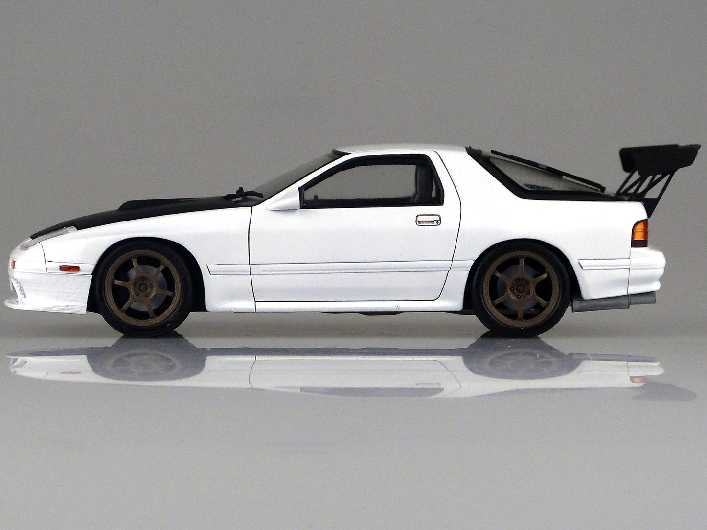 A005962 1/24 TAKAHASHI RYOSUKE FC3S RX-7 [HAKONE BATTLE VER.]MAZDA