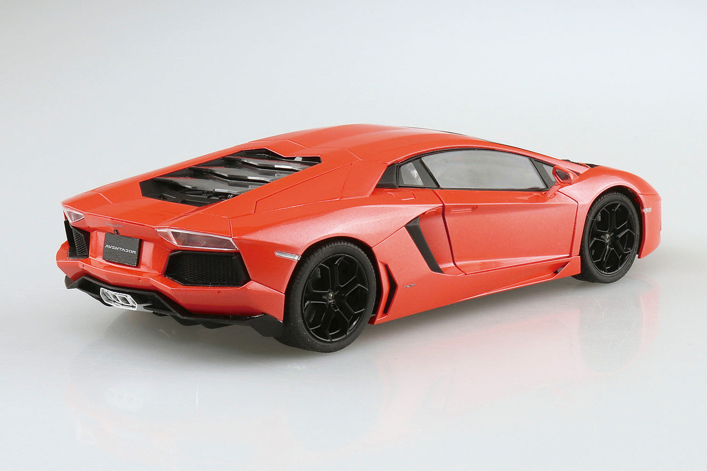 1/24 '11 Lamborghini Aventador Orange Pearl