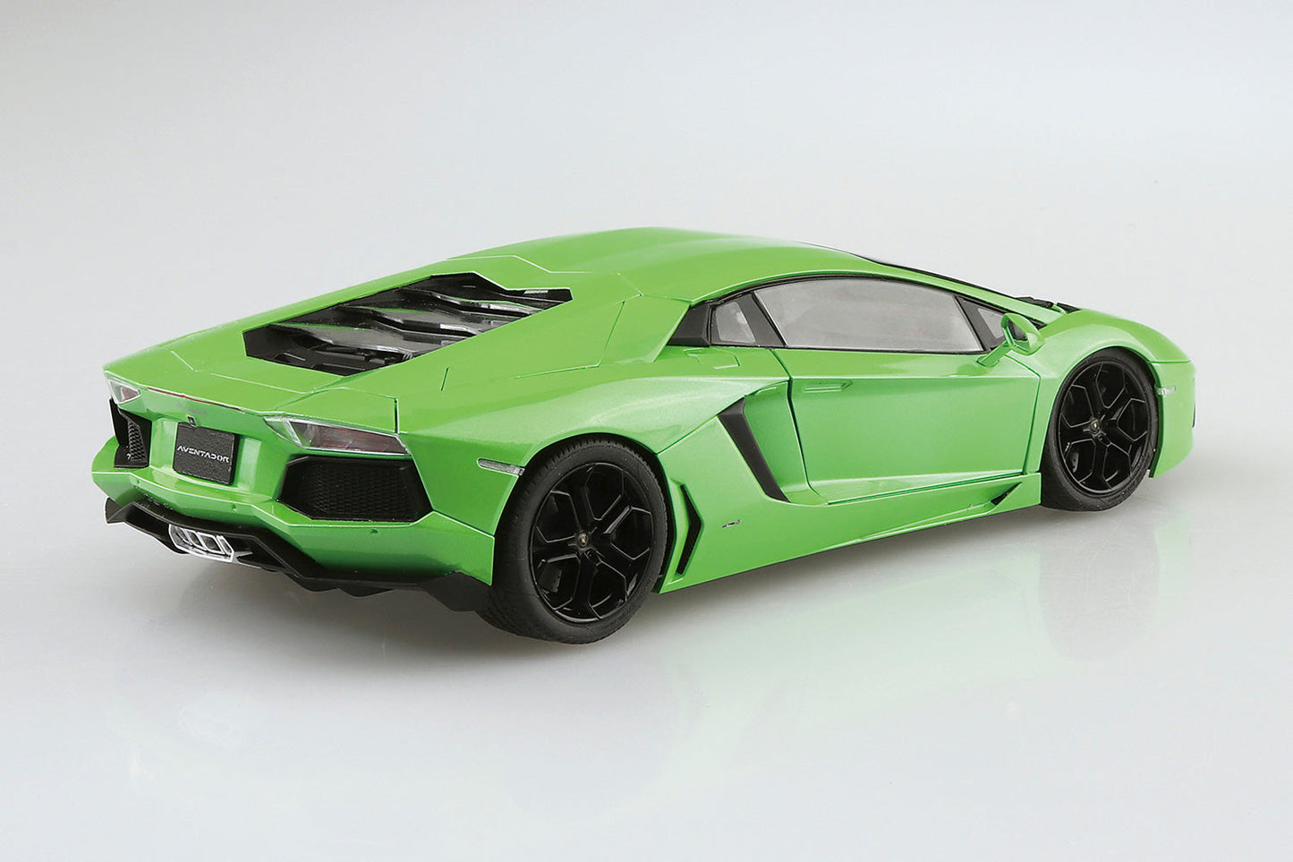 1/24 '11 Lamborghini Aventador Green