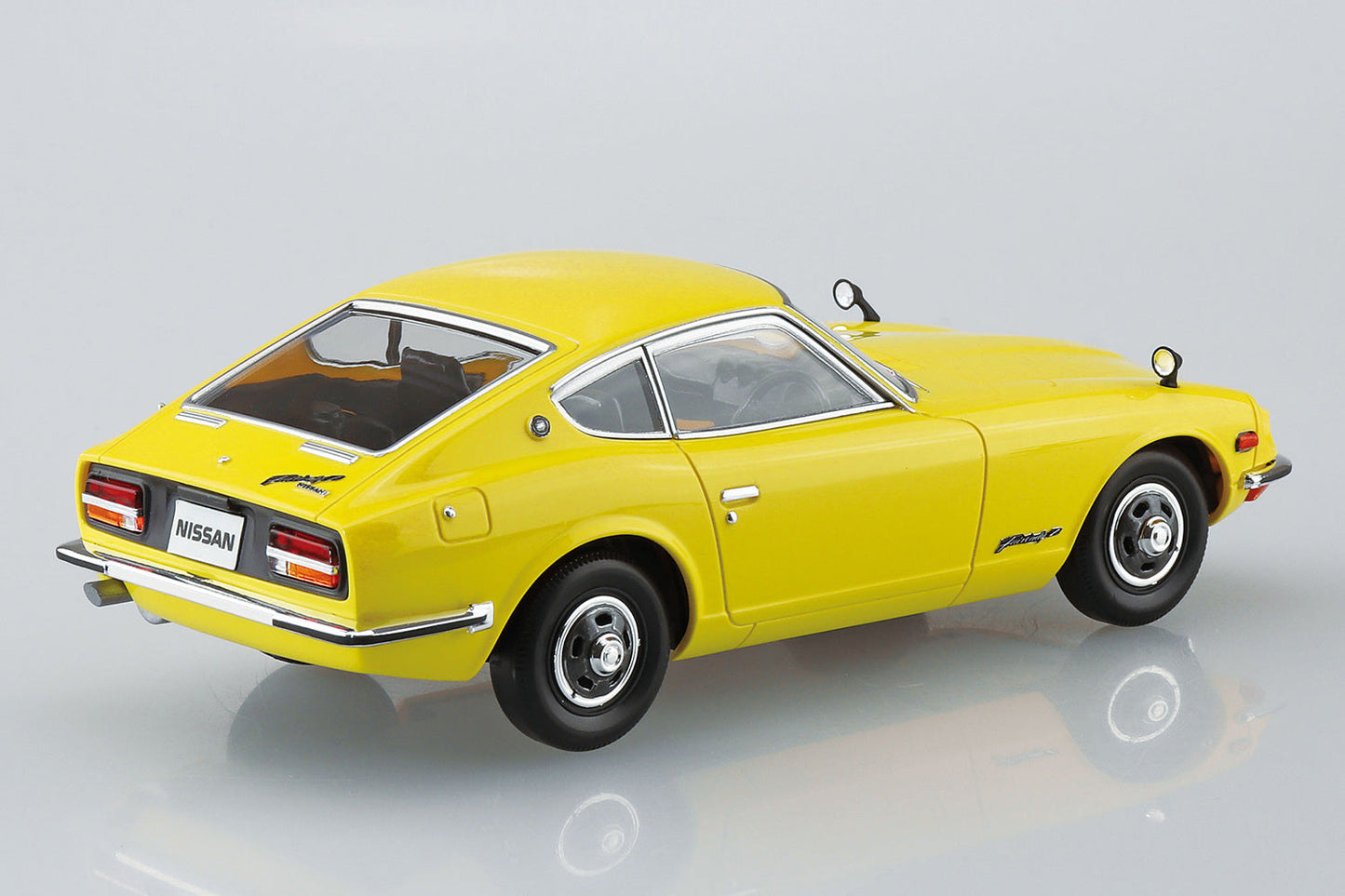 1/32 NISSAN S30 FAIRLADY Z YELLOW