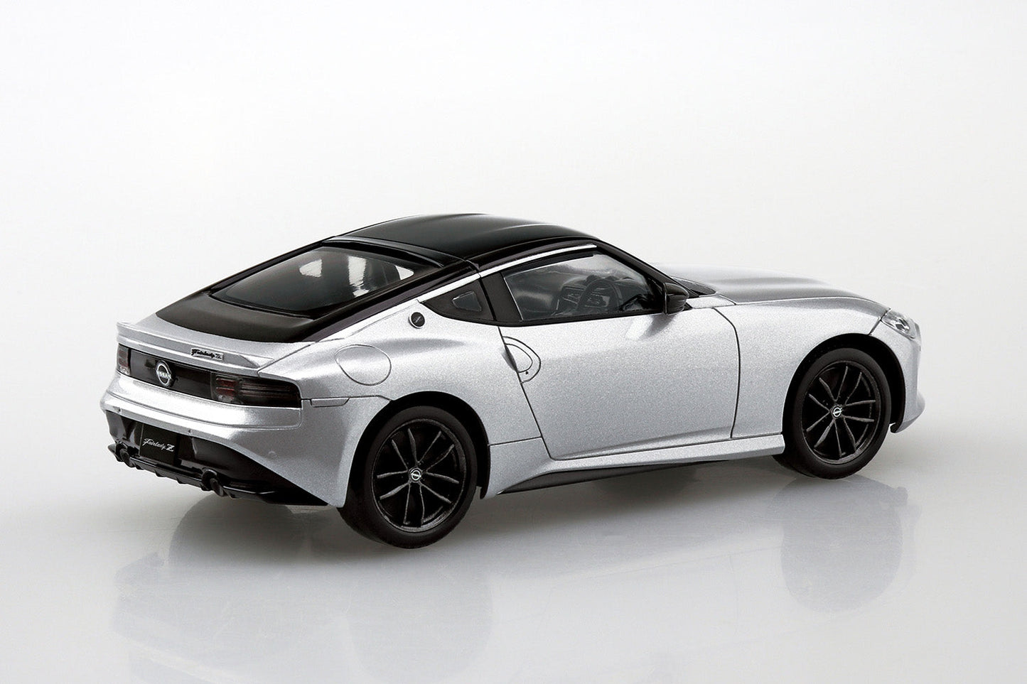 1/32 NISSAN RZ34 FAIRLADY Z (Brilliant Silver)