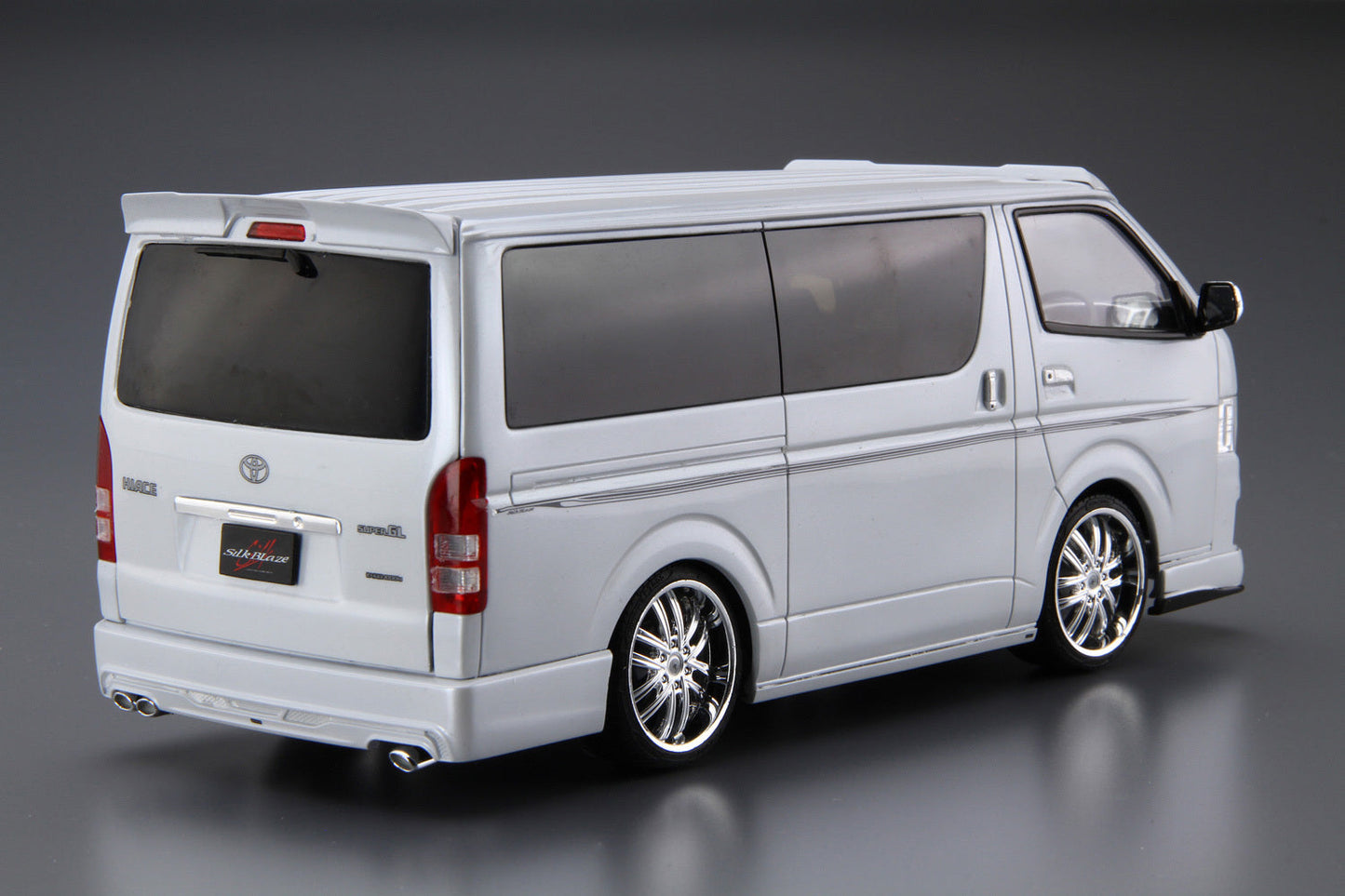 1/24 SILKBLAZE TRH200V HIACE Ver III 10 TOYOTA