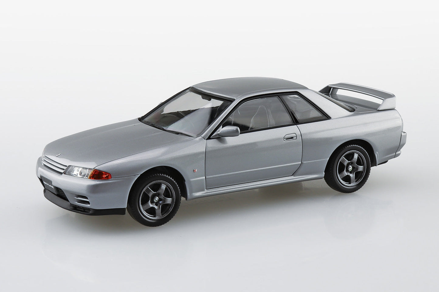 1/32 NISSAN R32 SKYLINE GT-R SPARK SILVER