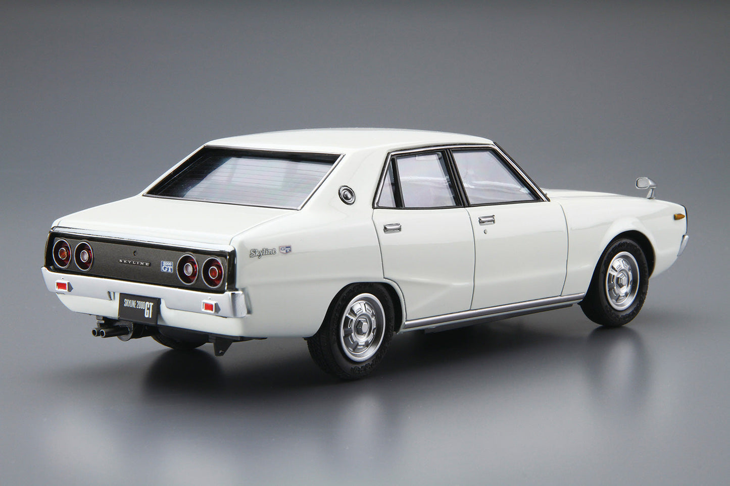 1/24 NISSAN GC110 SKYLINE 2000GT 72