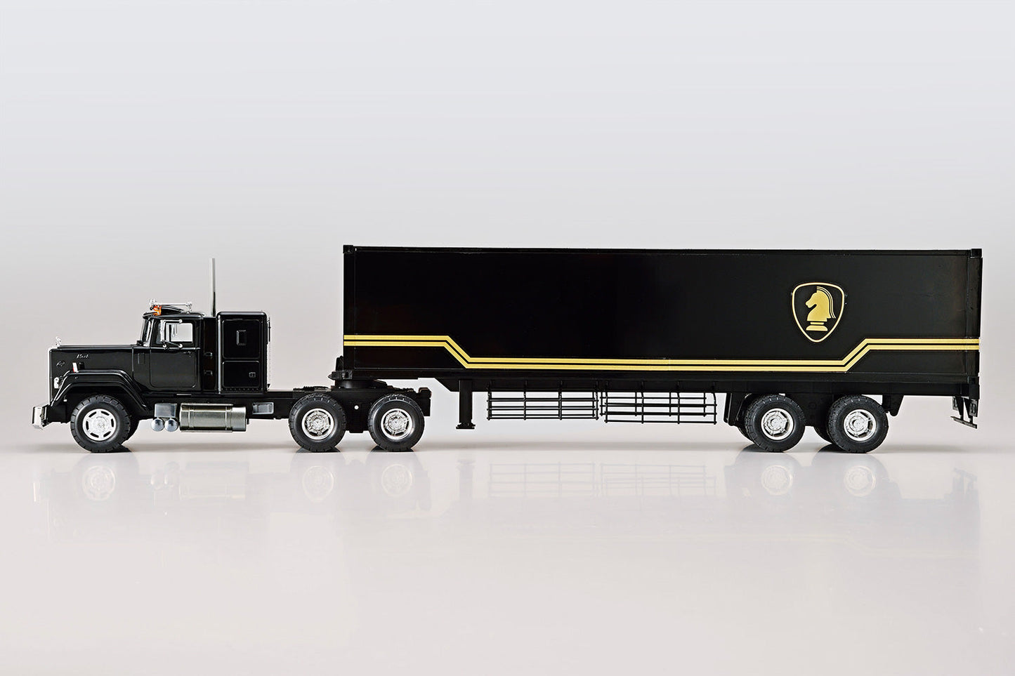 1/28 KNIGHT TRAILER TRUCK