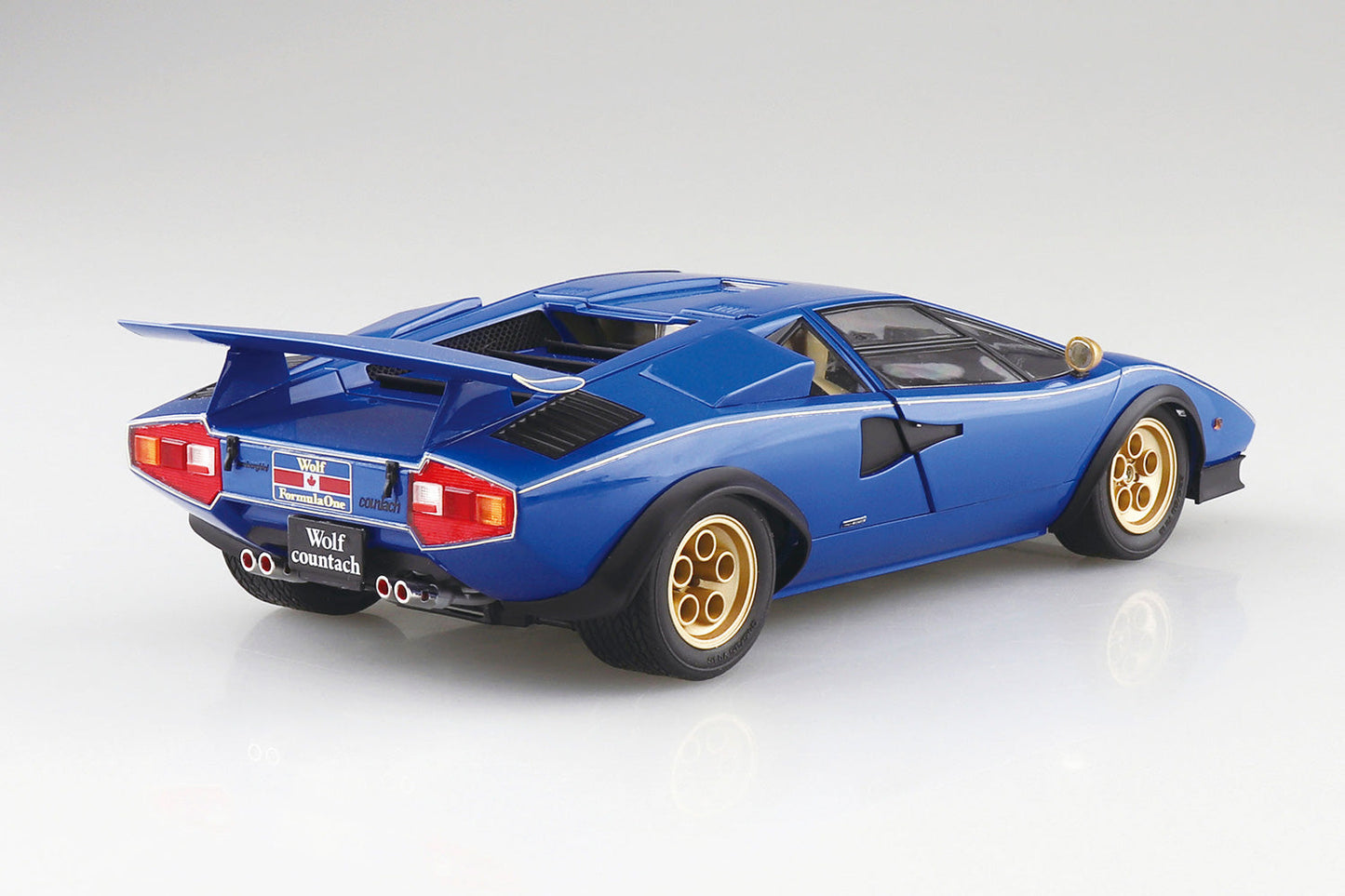 1/24 76 WOLF Countach Version 2