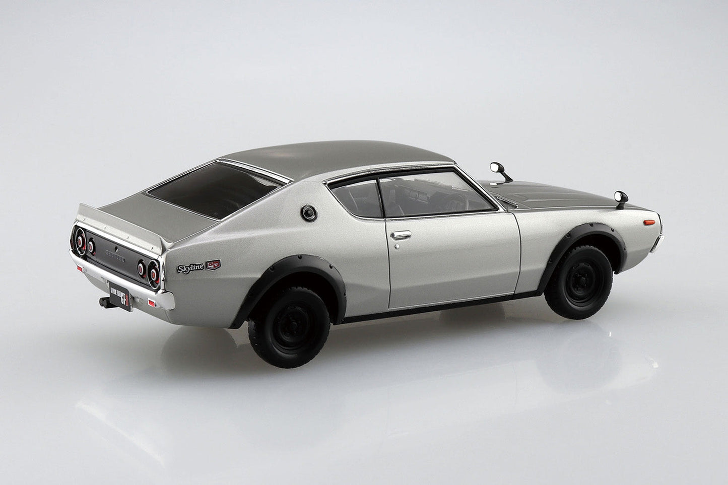 1/32 Nissan C110 Skyline GT-R (Silver)