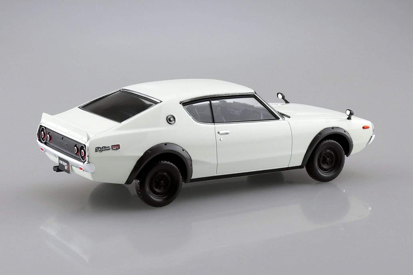 1/32 Nissan C110 Skyline GT-R (White)