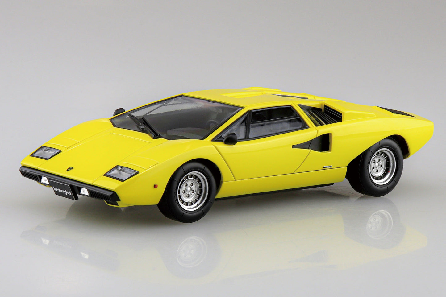 1/32 SNAP Lamborghini Countach LP400 (Yellow)