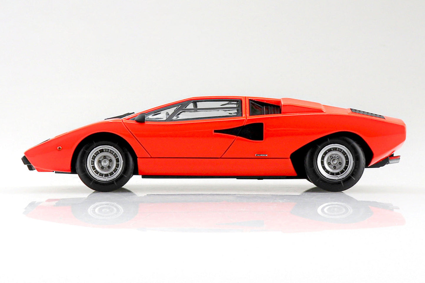 1/32 SNAP Lamborghini Countach LP400 (Orange)