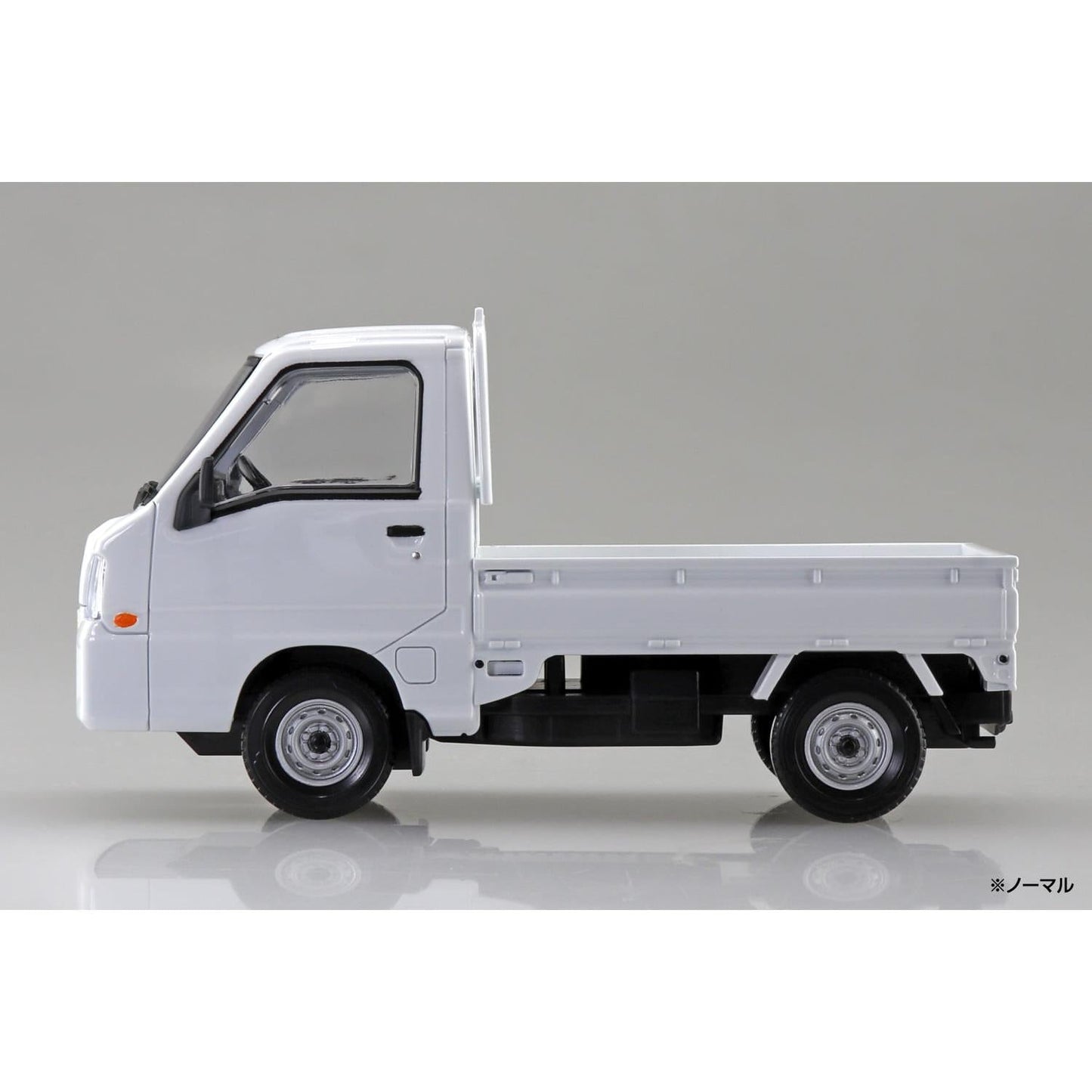 1/32 Snap Subaru Sambar Truck (Frost White)