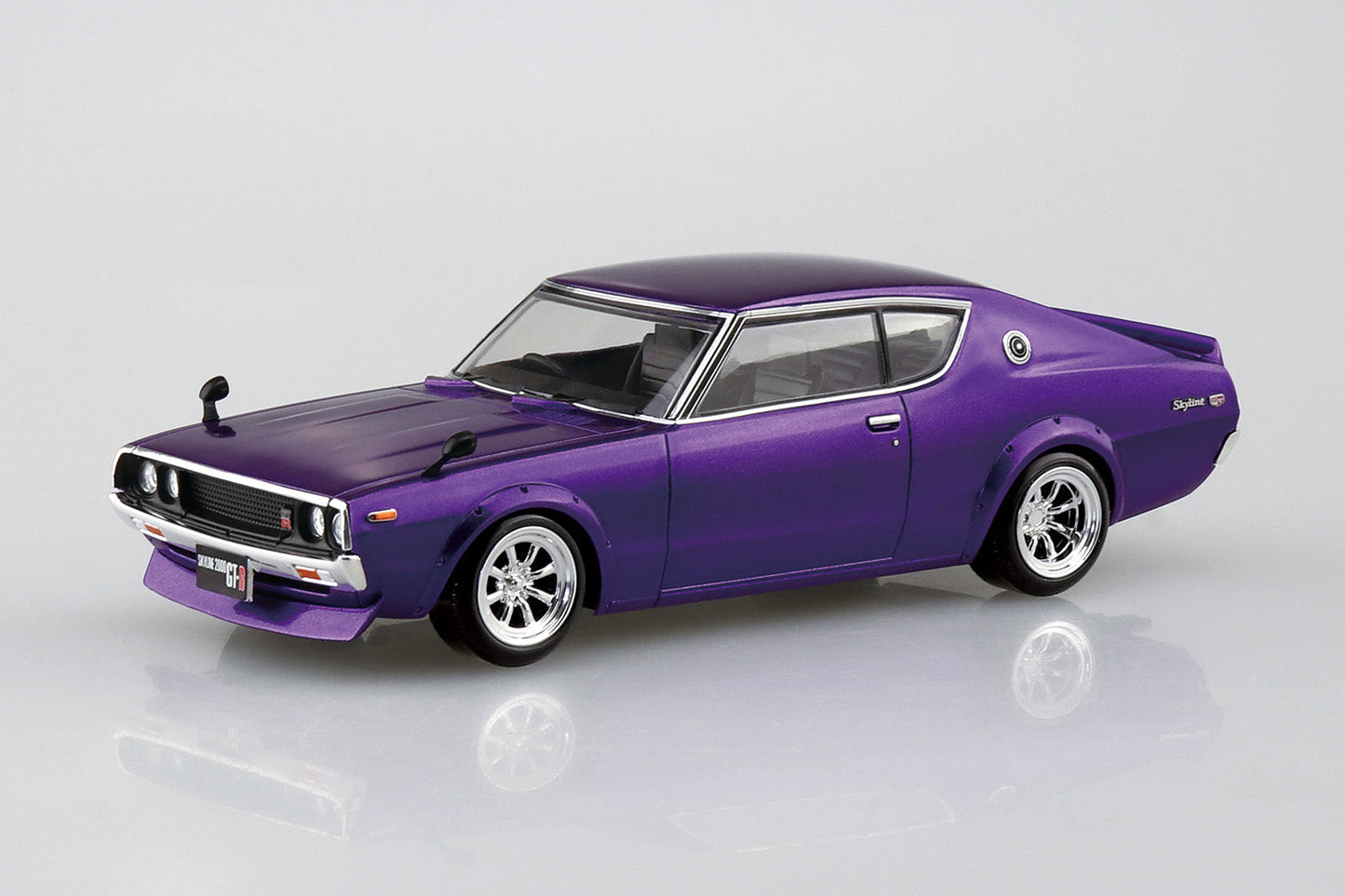 1/32 Snap Nissan C110 Skyline GT-R Custom (Metallic Purple)