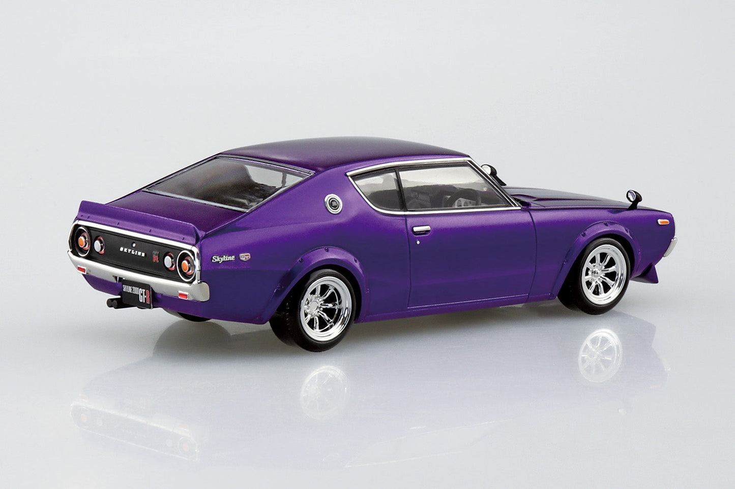 1/32 Snap Nissan C110 Skyline GT-R Custom (Metallic Purple)