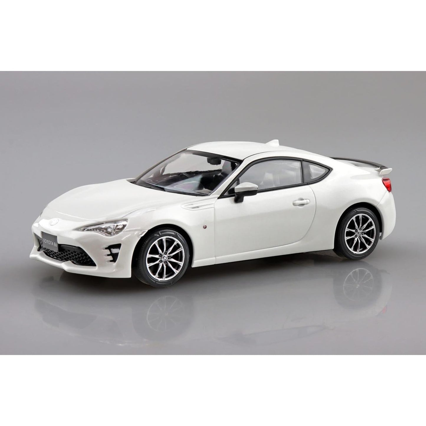 1/32 Snap Toyota 86 (Crystal White Pearl)