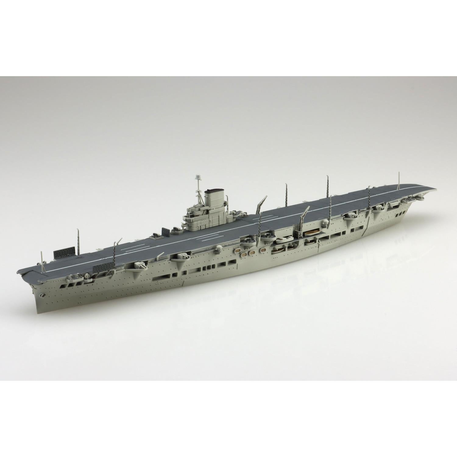 1/700 British Aircraft Carrier HMS Ark Royal