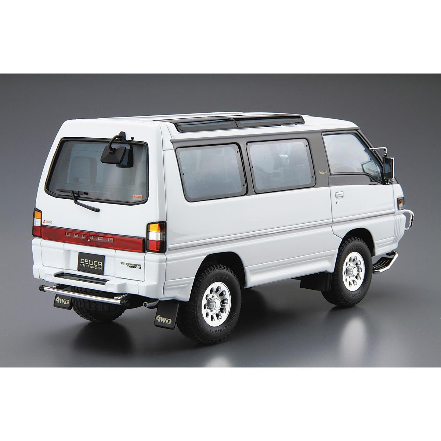 1/24 MITSUBISHI P35W DELICA STAR WAGON '91