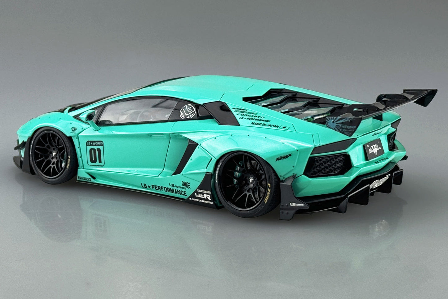 1/24 LB-Works Lamborghini Aventador Limited Edition Ver.2